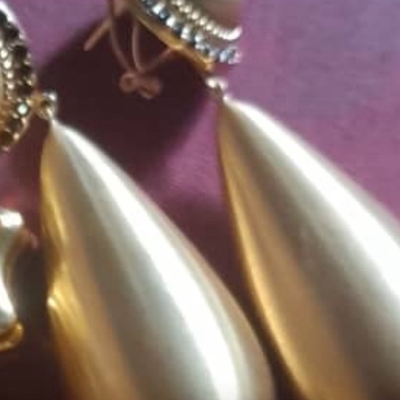 Beautiful 18K Dubi gold airing,  Real Gold - Picture 2 of 3